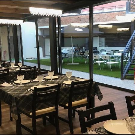 Wood Steel & Glass مارينها غراندي المظهر الخارجي الصورة